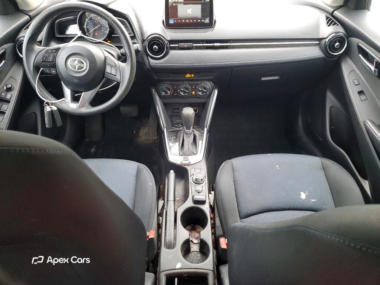 Scion iA 2016