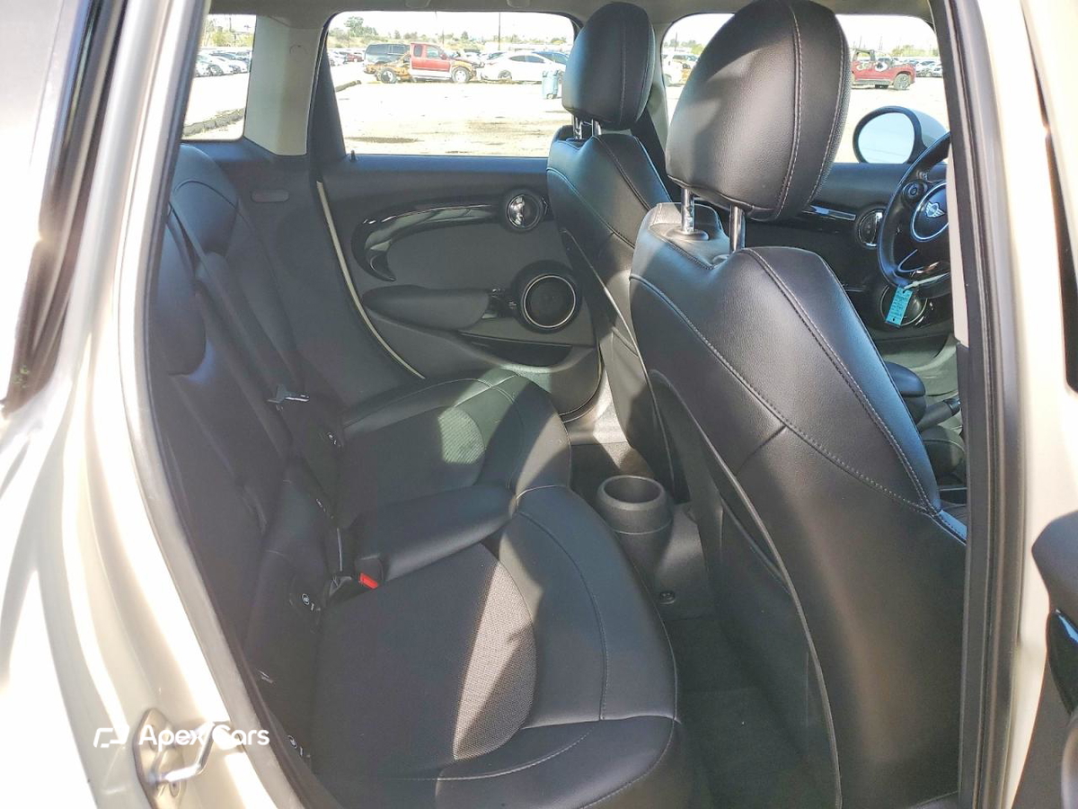 MINI Cooper 2015