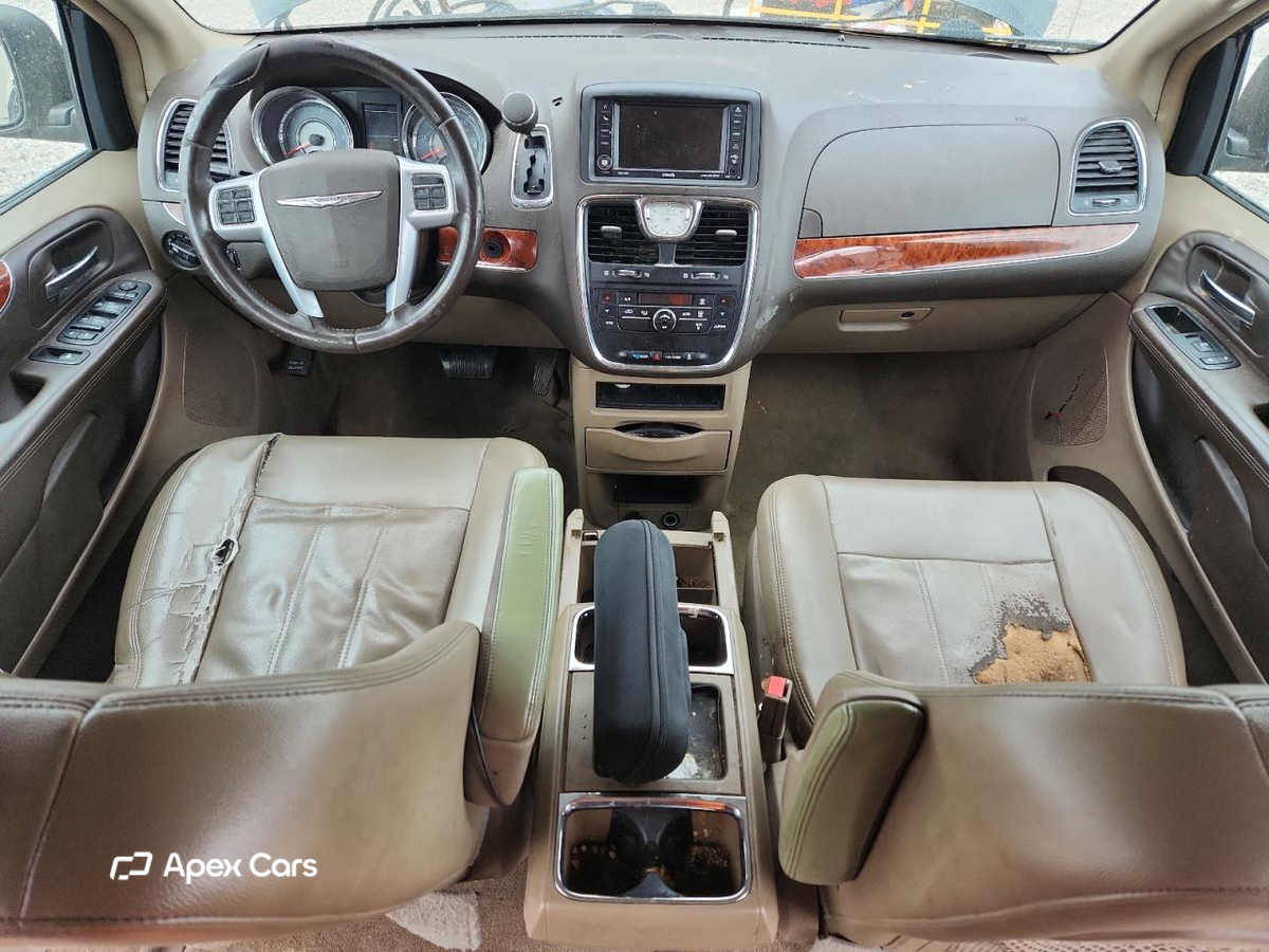 Chrysler Voyager 2013