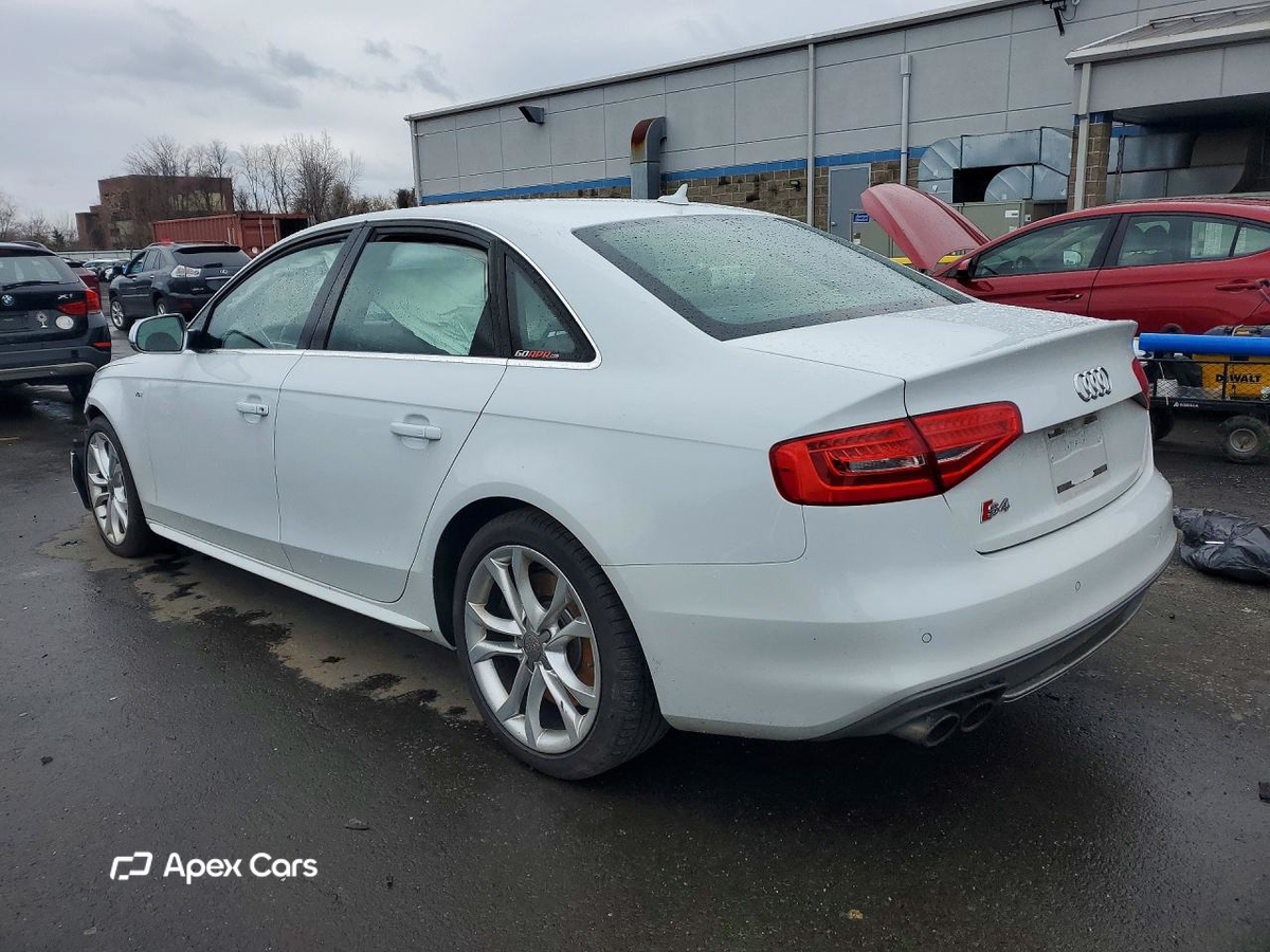 Audi RS4 2013