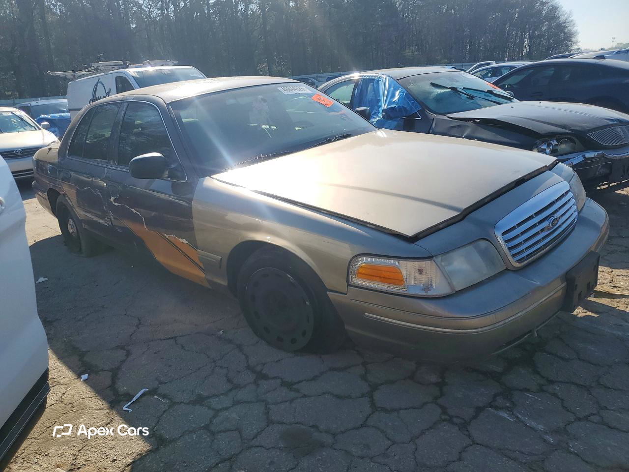 Ford Crown Victoria 2003