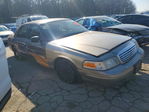 Ford Crown Victoria 2003