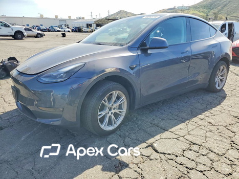 Tesla Model Y 2023 - Image 1 of 13