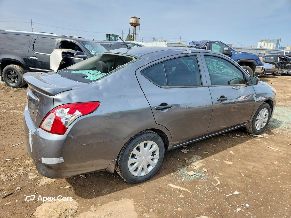 Nissan Versa 2017