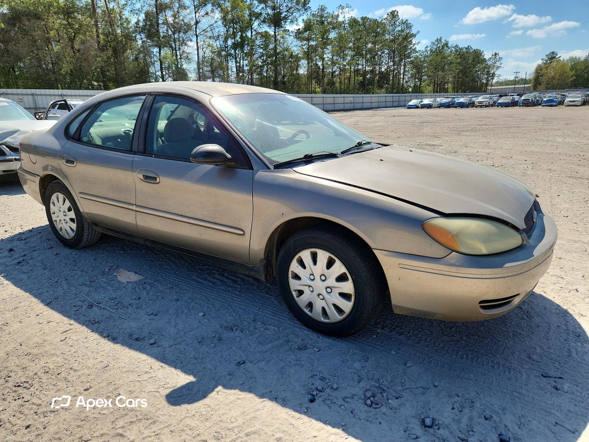 Ford Taurus 2004