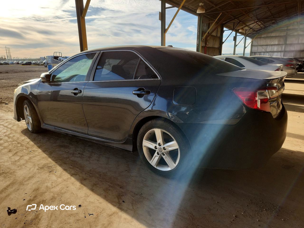 Toyota Camry 2012