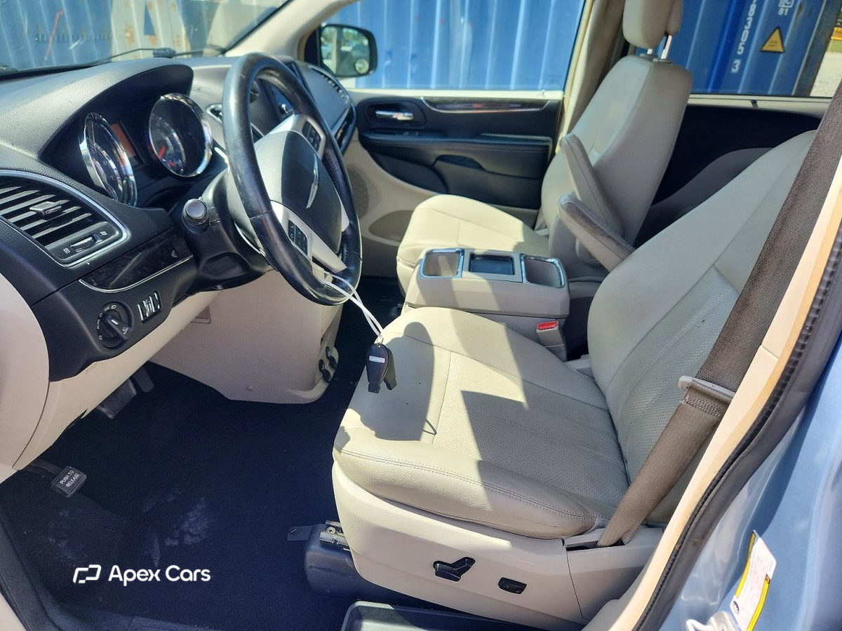 Chrysler Voyager 2016