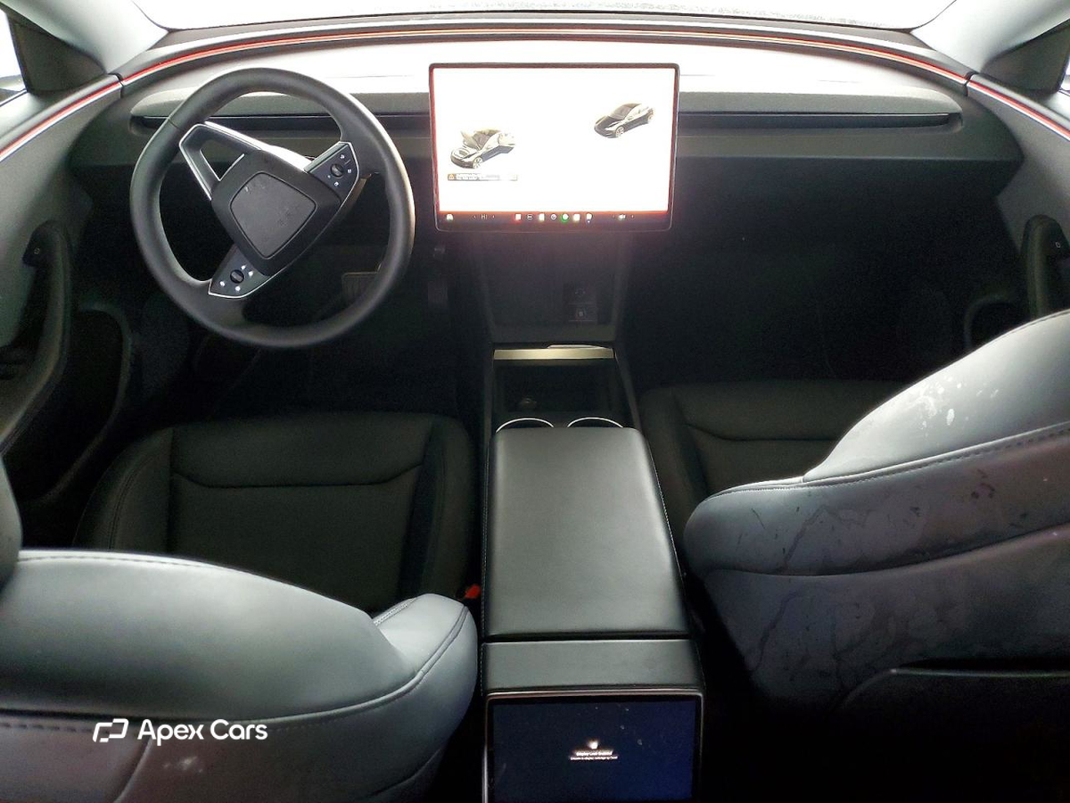 Tesla Model 3 2024