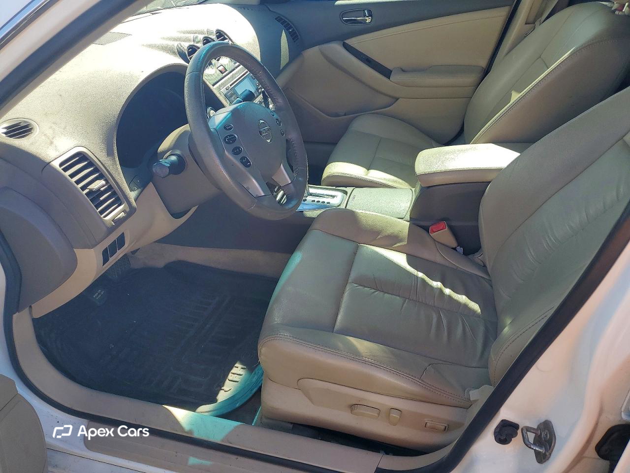 Nissan Altima 2011