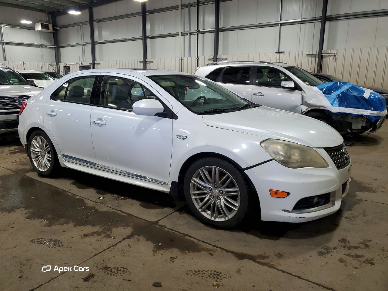 Suzuki Kizashi 2013