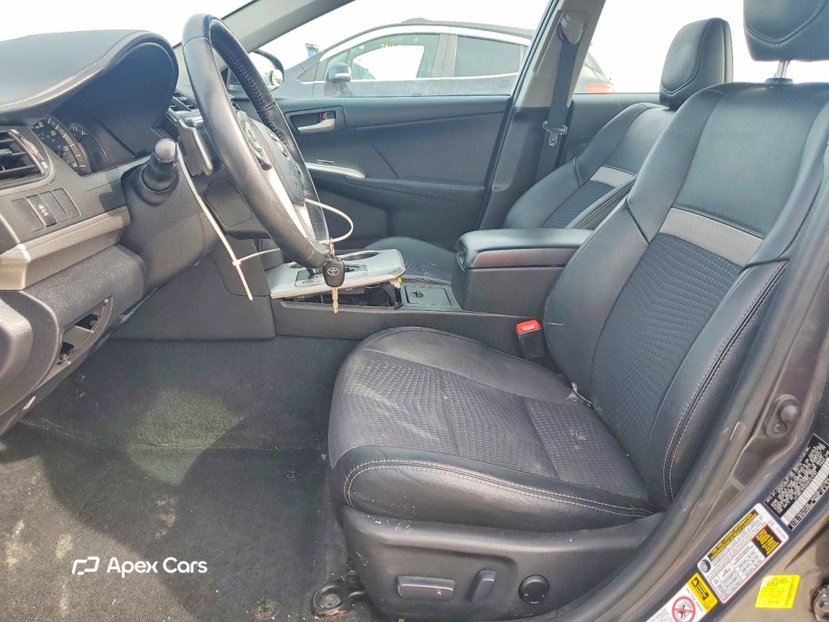 Toyota Camry 2012