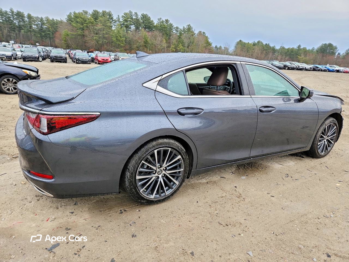 Lexus ES 2023
