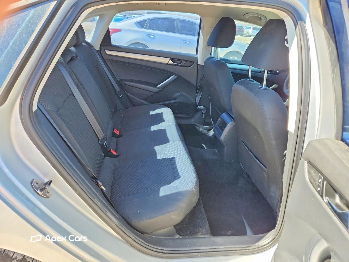 Volkswagen Passat 2013