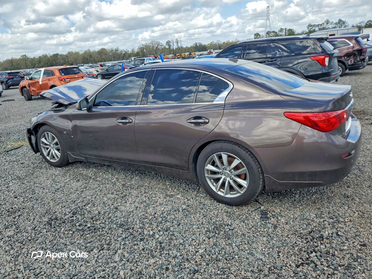 Infiniti Q50 2015