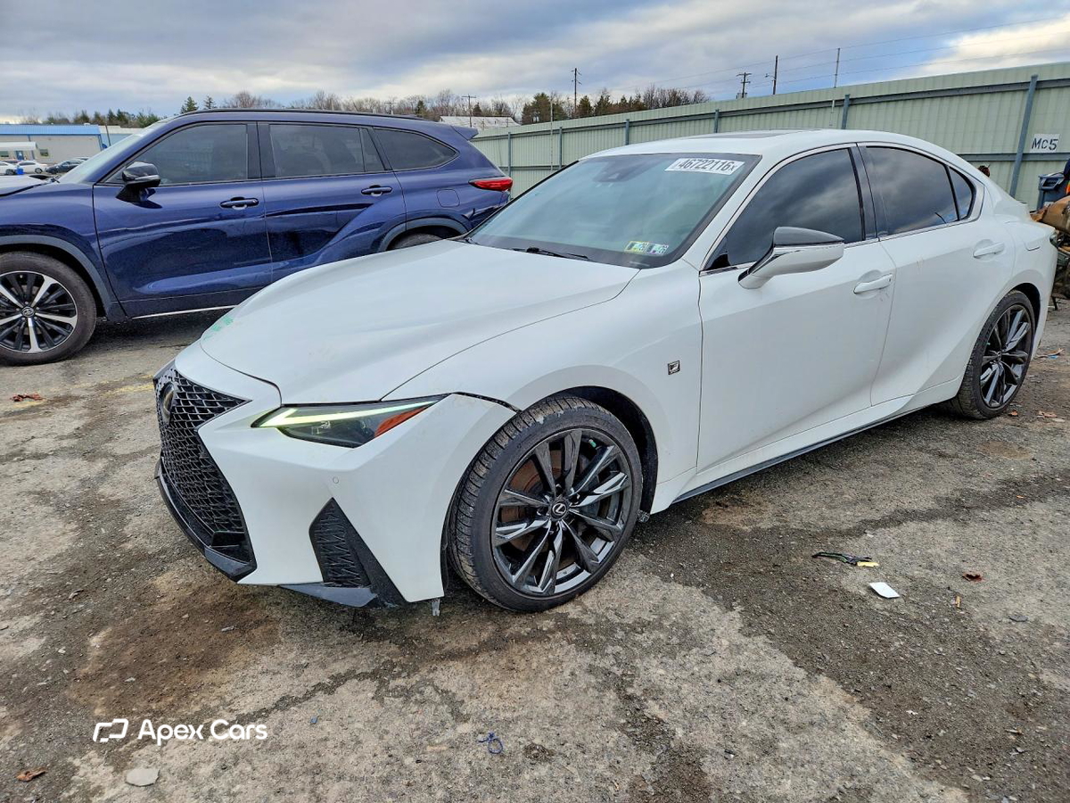 Lexus IS 2021
