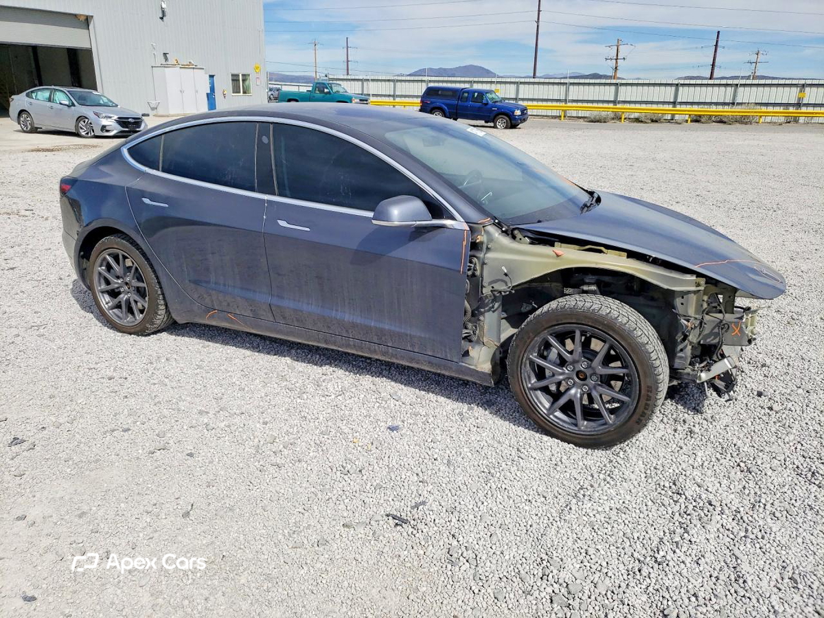 Tesla Model 3 2018