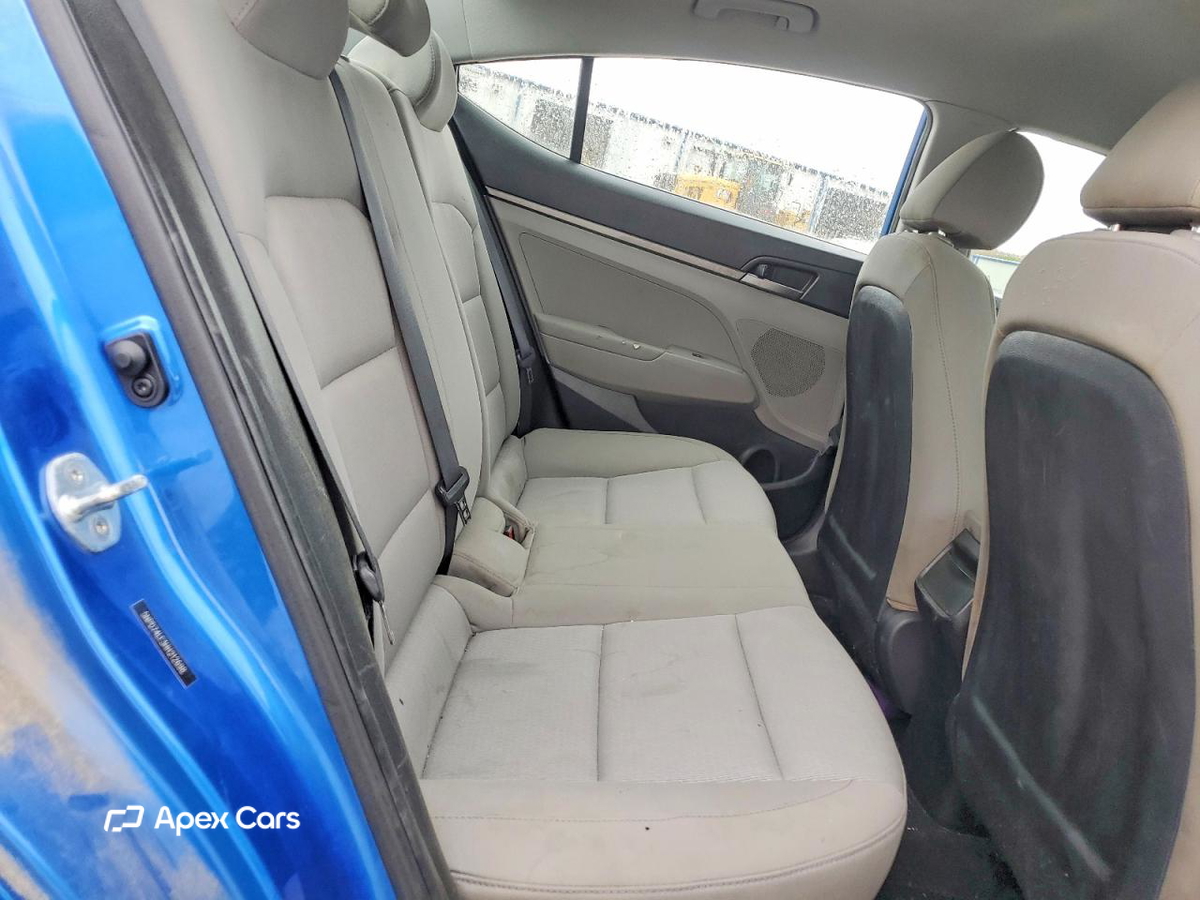 Hyundai Elantra 2017