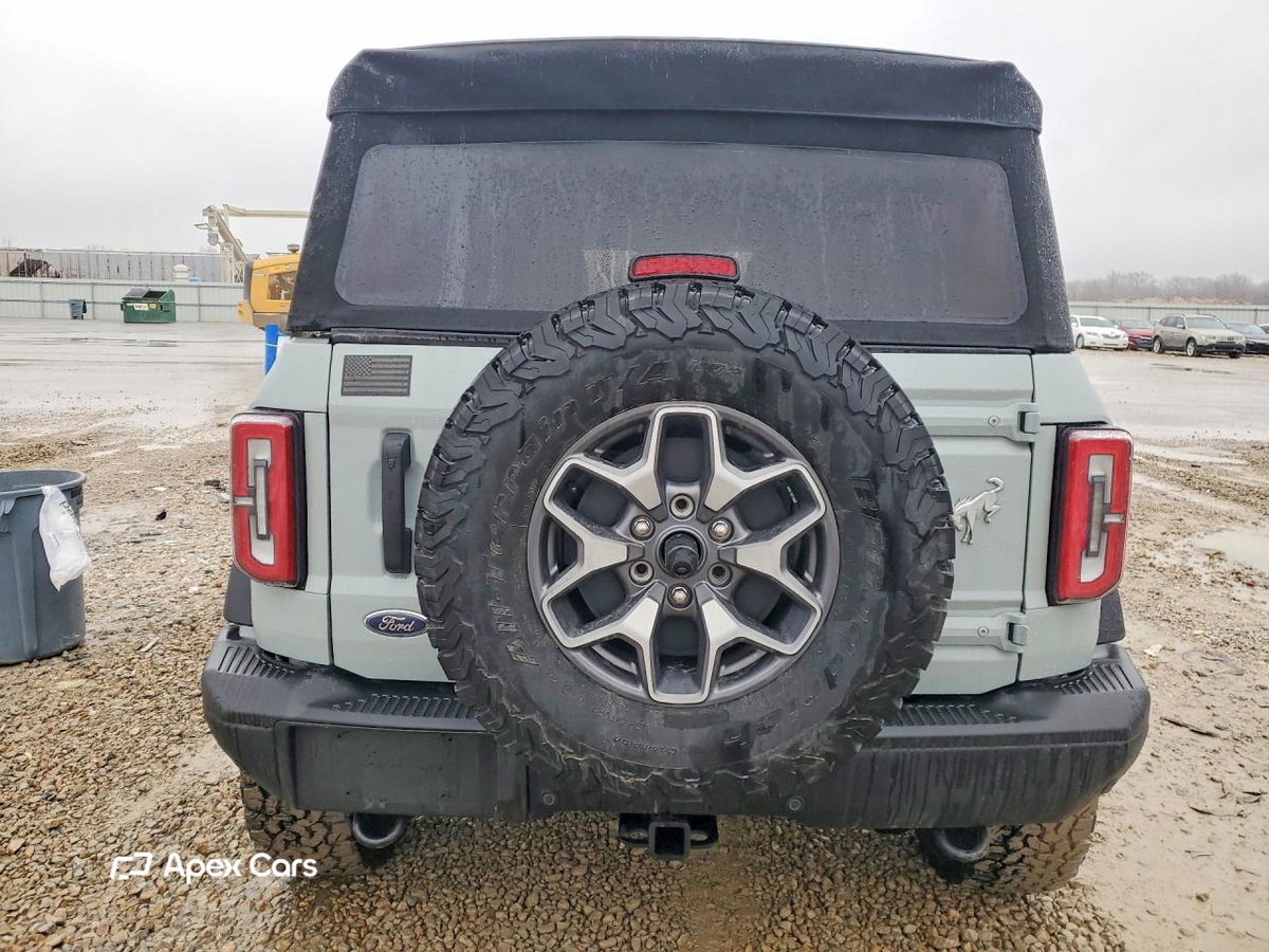 Ford Bronco 2024