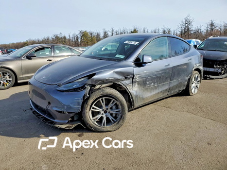 Tesla Model Y 2023 - Image 1 of 12
