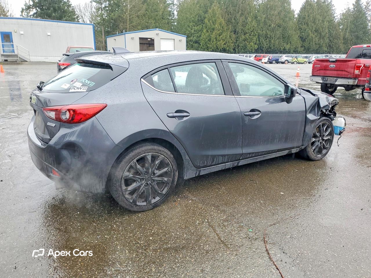 Mazda 3 2015