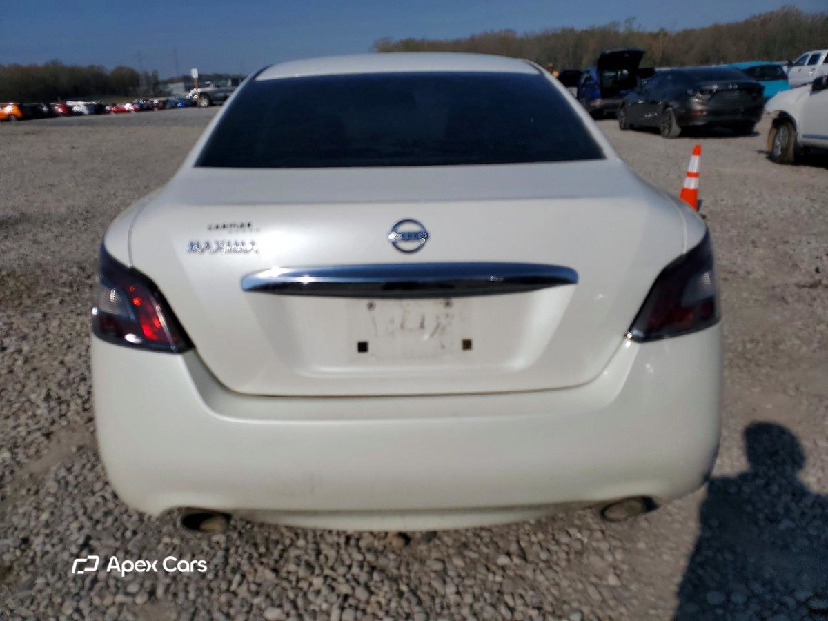 Nissan Maxima 2014