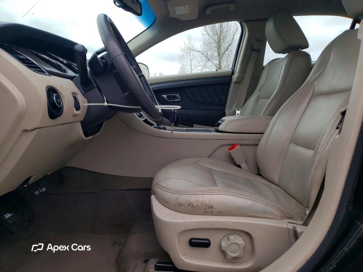 Ford Taurus 2010