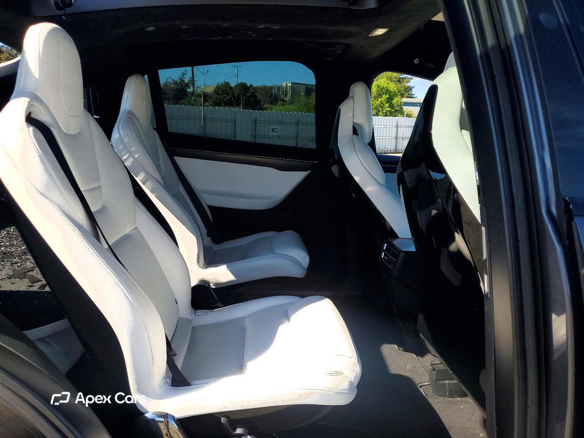 Tesla Model X 2017