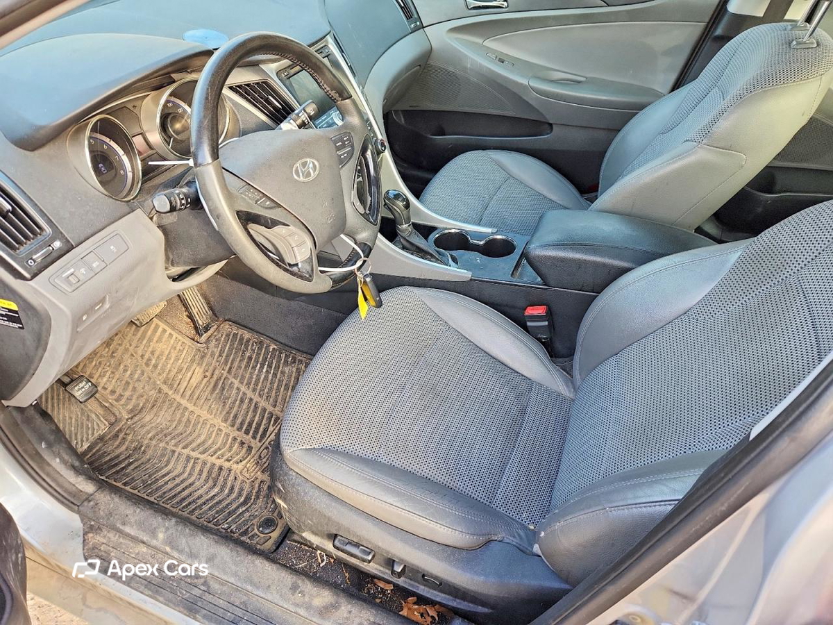 Hyundai Sonata 2012