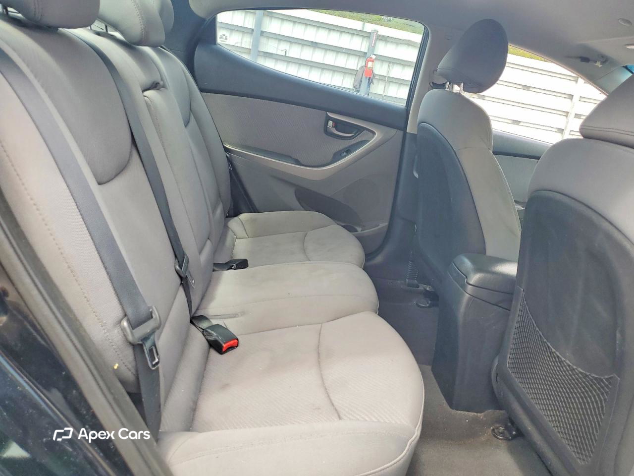 Hyundai Elantra 2012