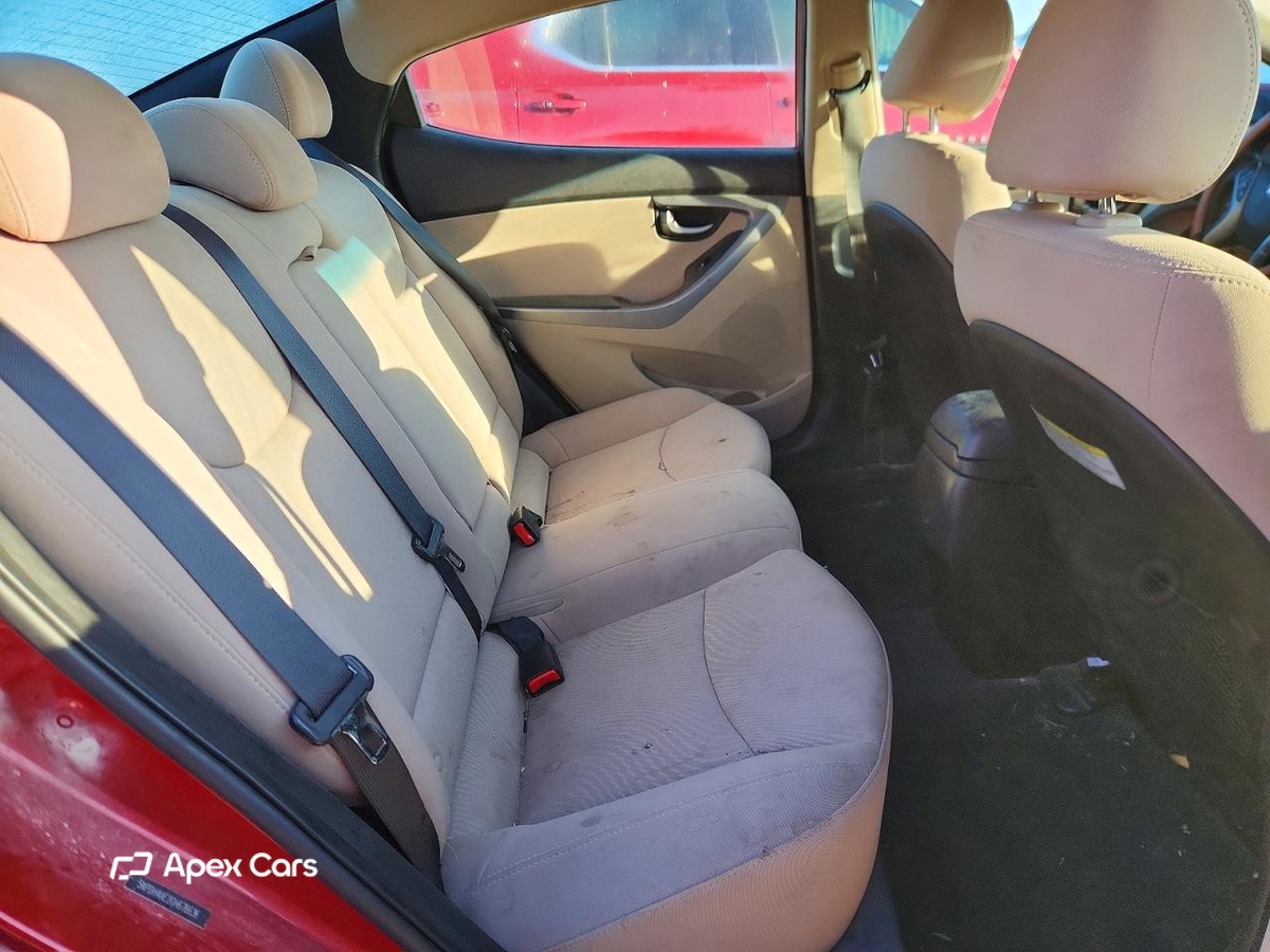 Hyundai Elantra 2016