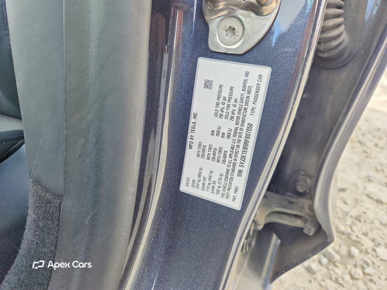 Tesla Model 3 2024