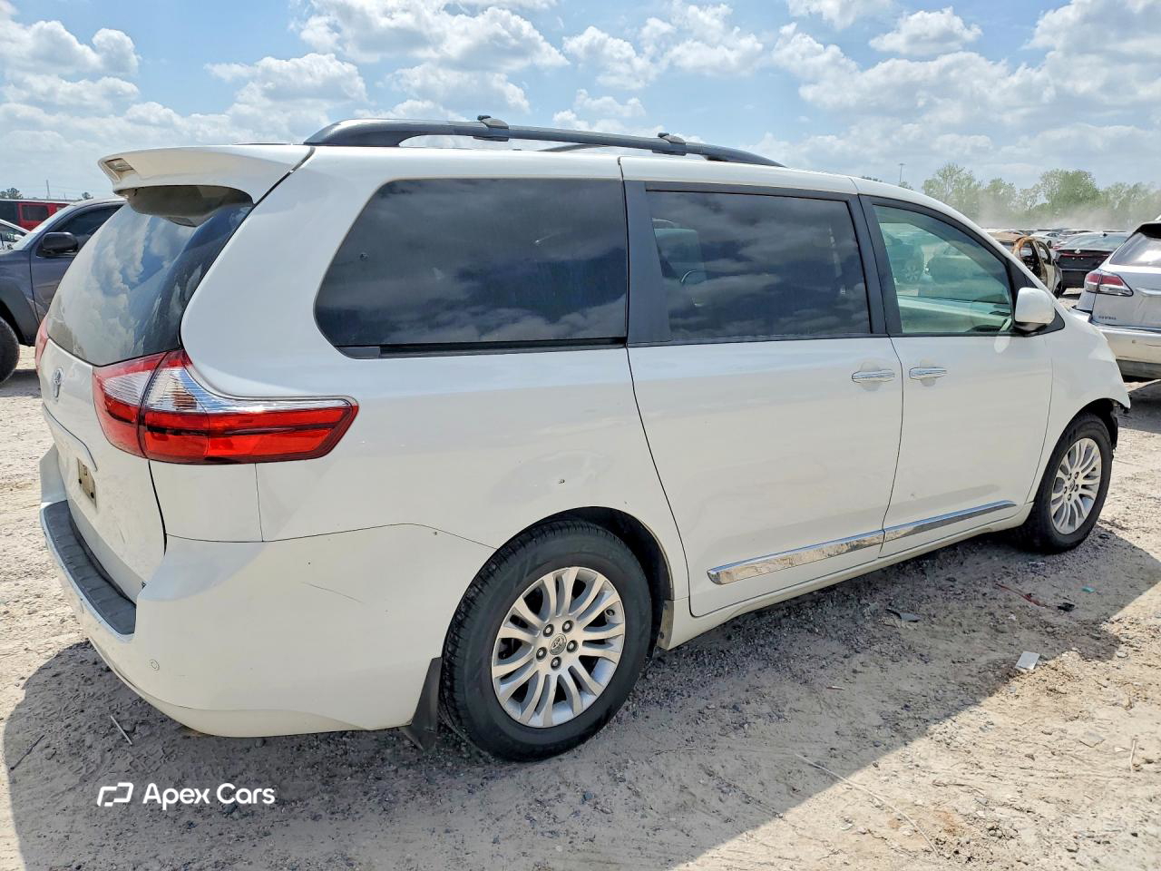 Toyota Sienna 2015