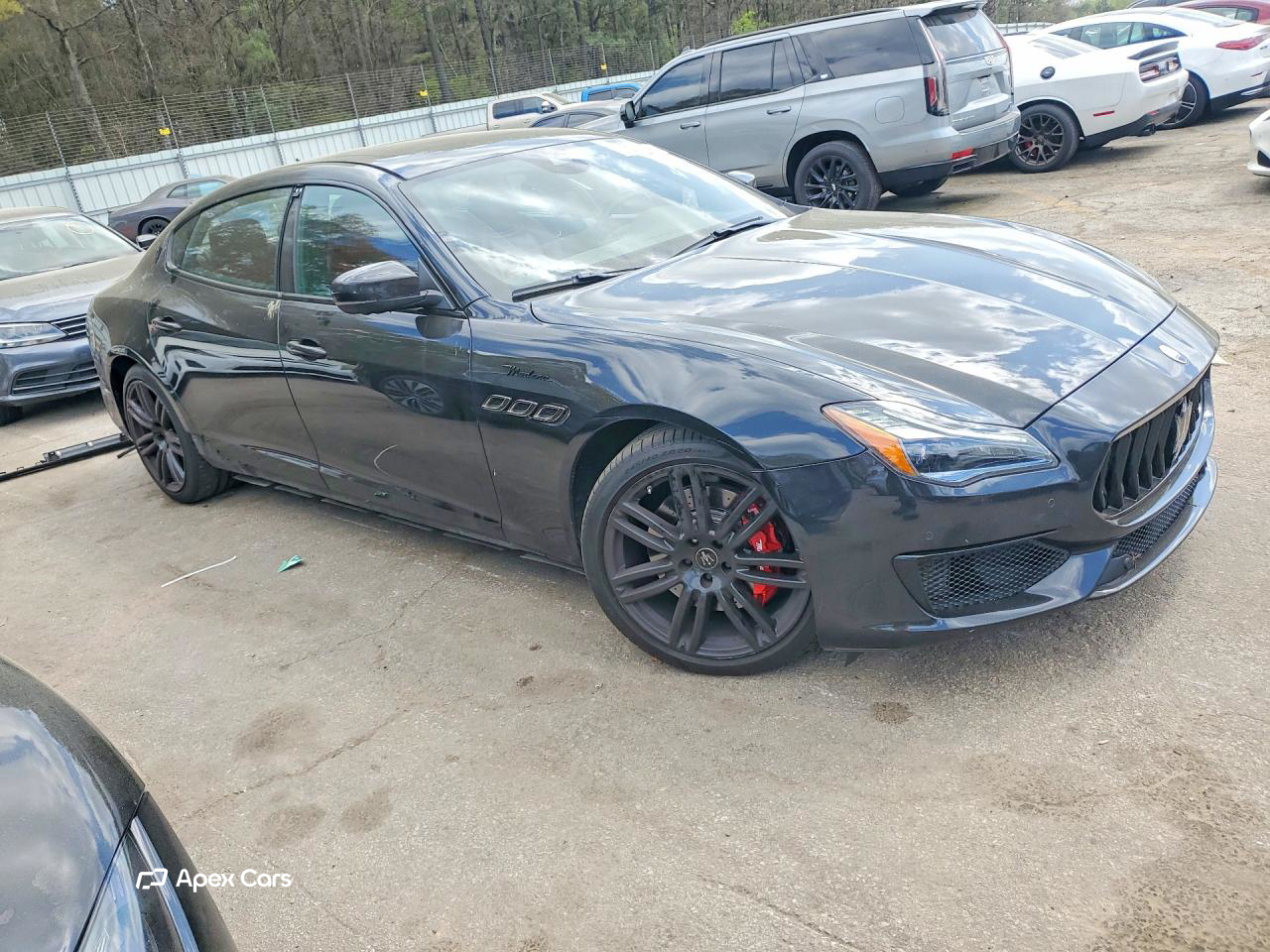 Maserati Quattroporte 2022