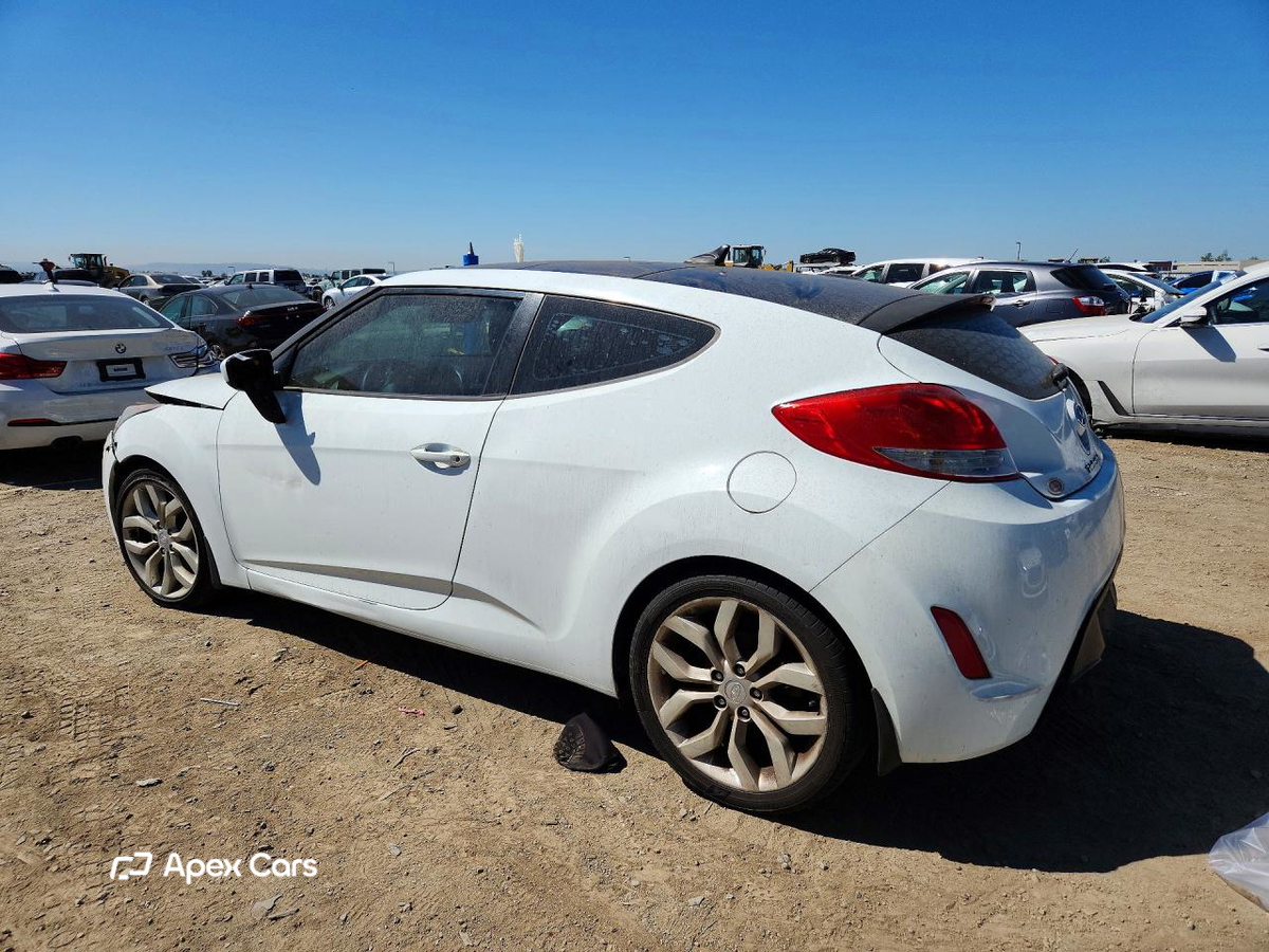 Hyundai Veloster 2013