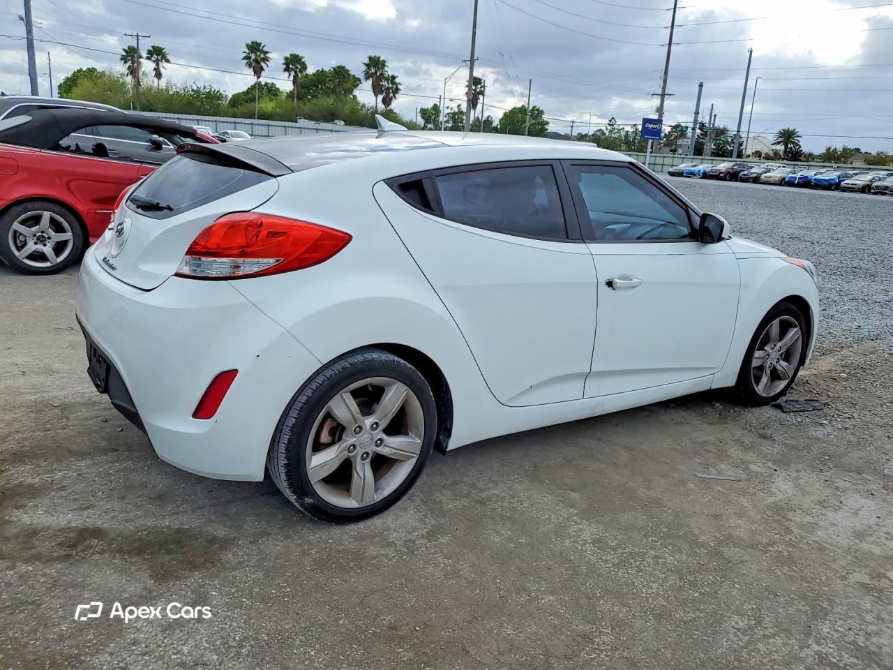Hyundai Veloster 2013