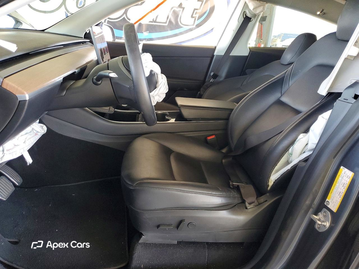 Tesla Model Y 2020