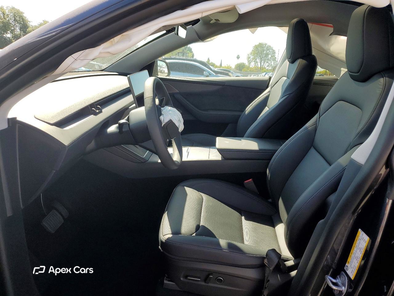 Tesla Model Y 2026