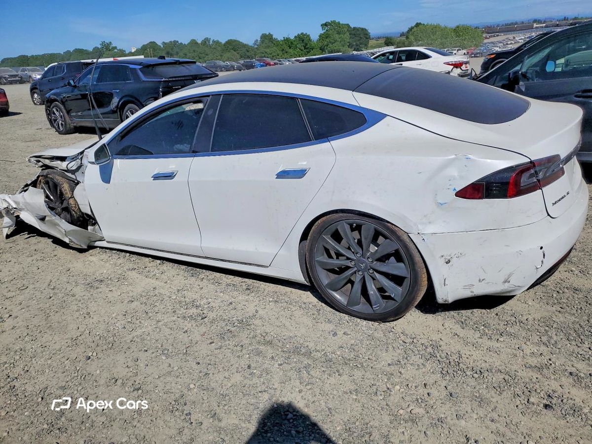 Tesla Model S 2018