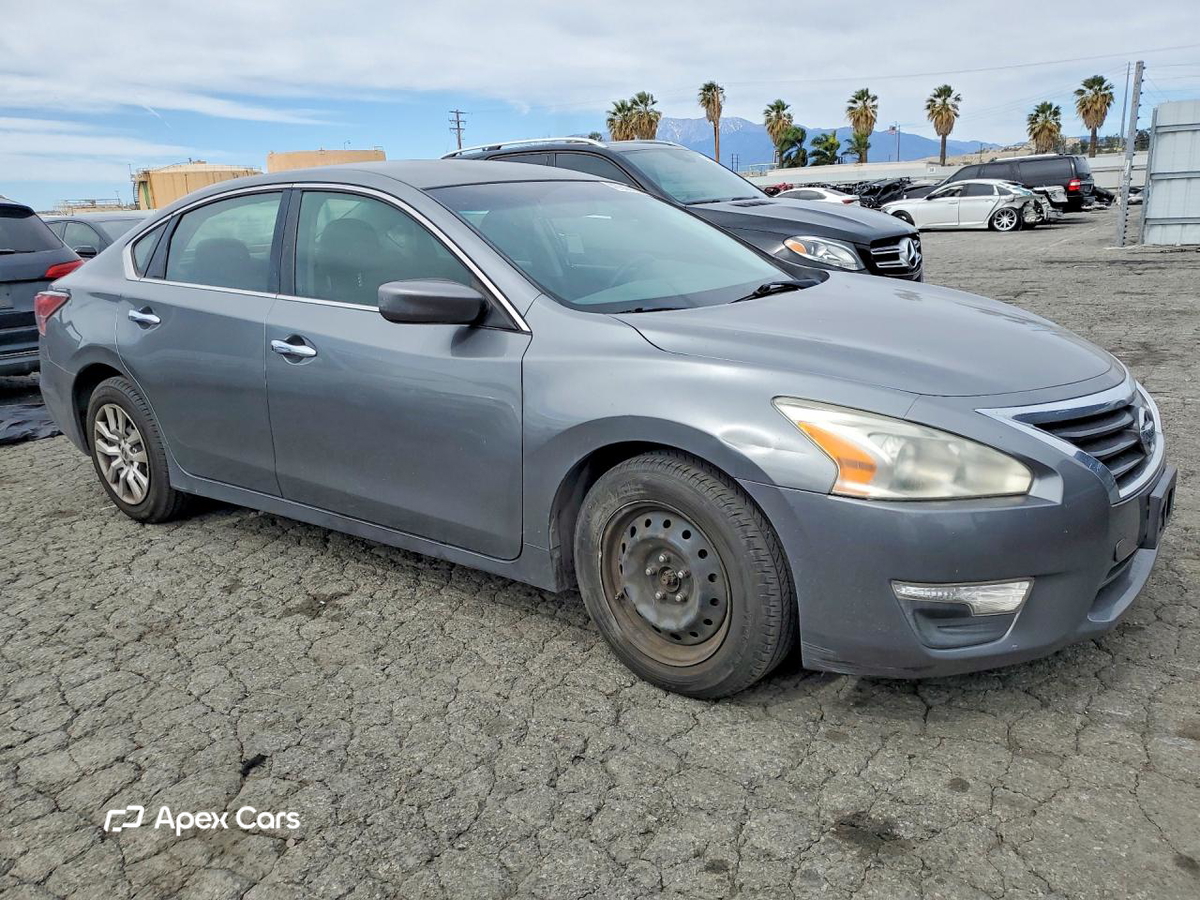 Nissan Altima 2015