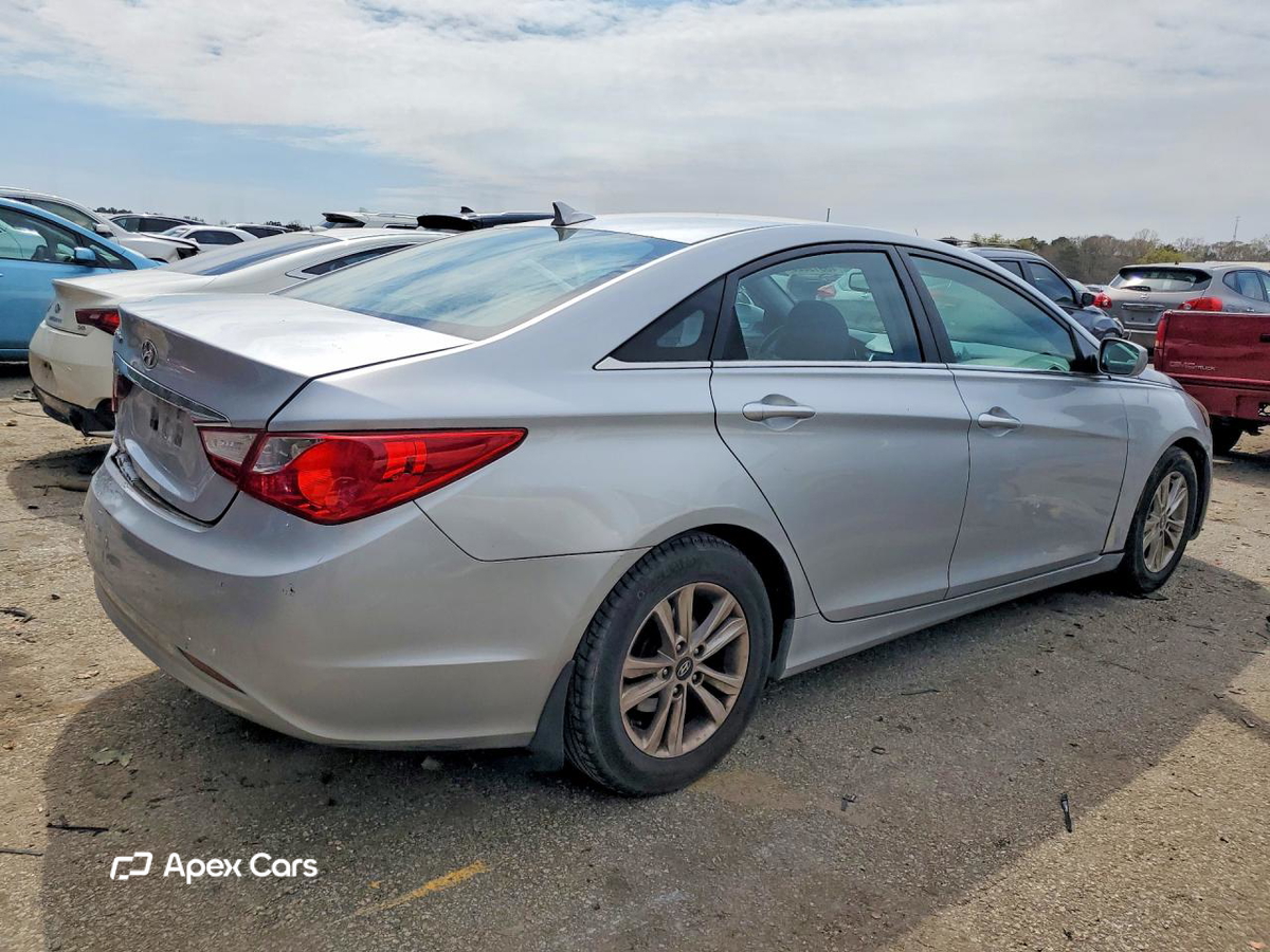 Hyundai Sonata 2011