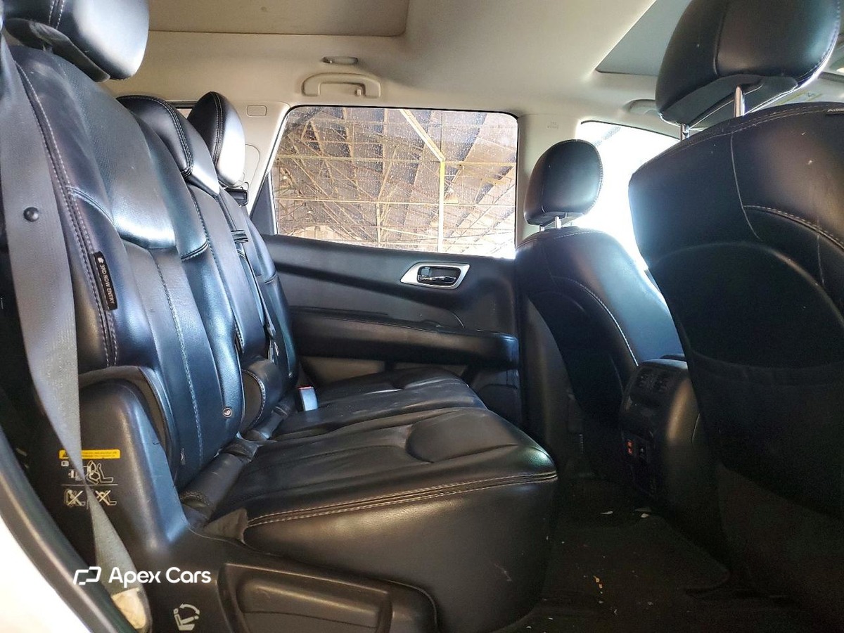 Nissan Pathfinder 2018