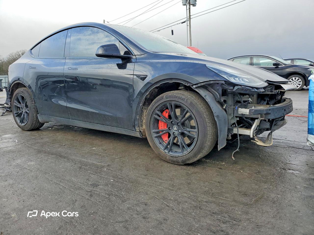 Tesla Model Y 2022