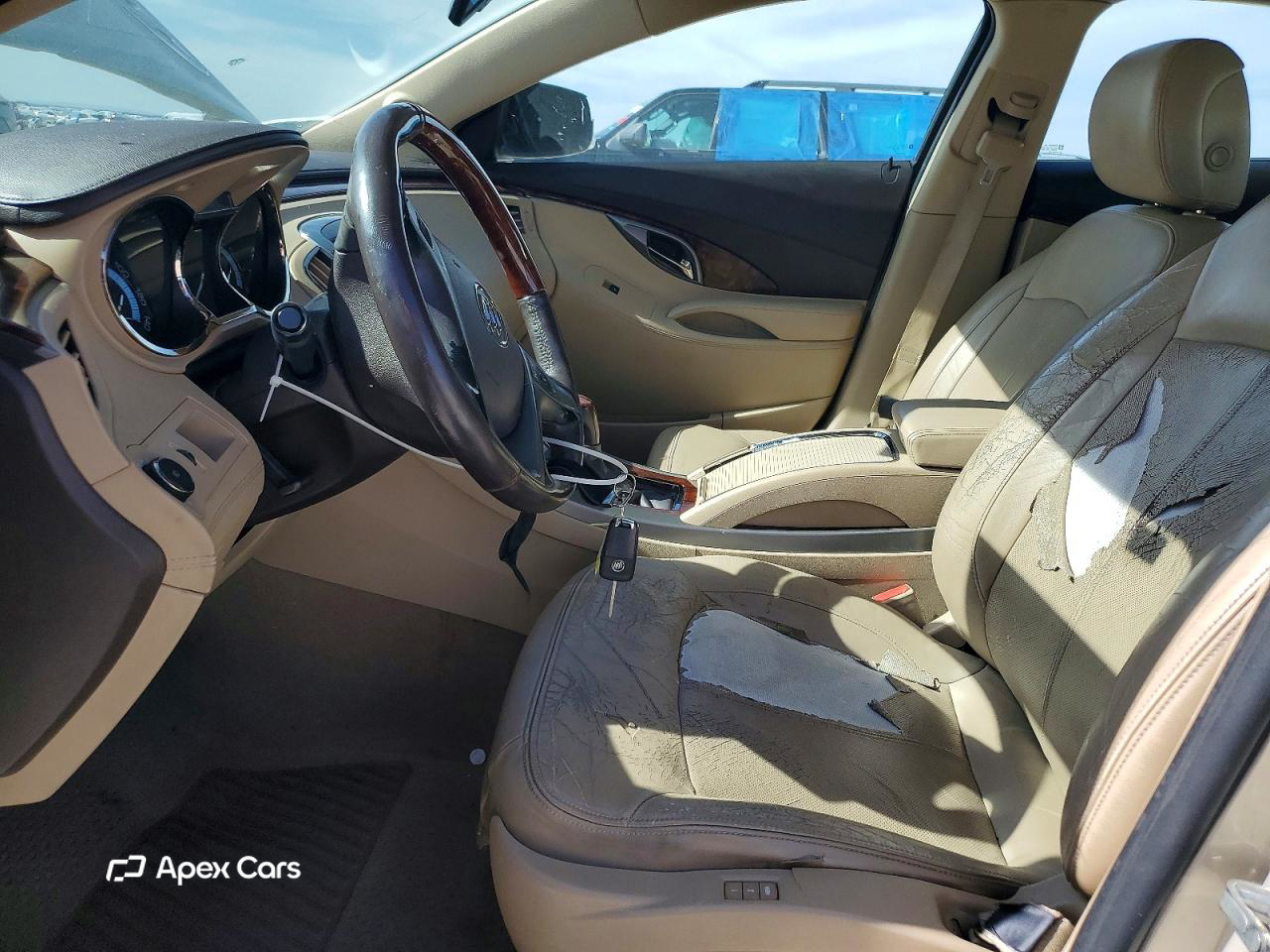 Buick LaCrosse 2011
