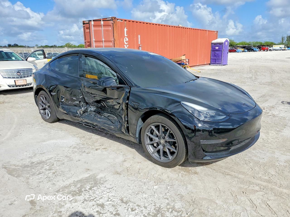 Tesla Model 3 2023