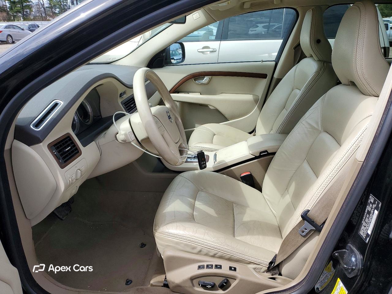 Volvo XC70 2010