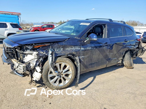 Toyota Highlander 2021 - Image 1 of 13