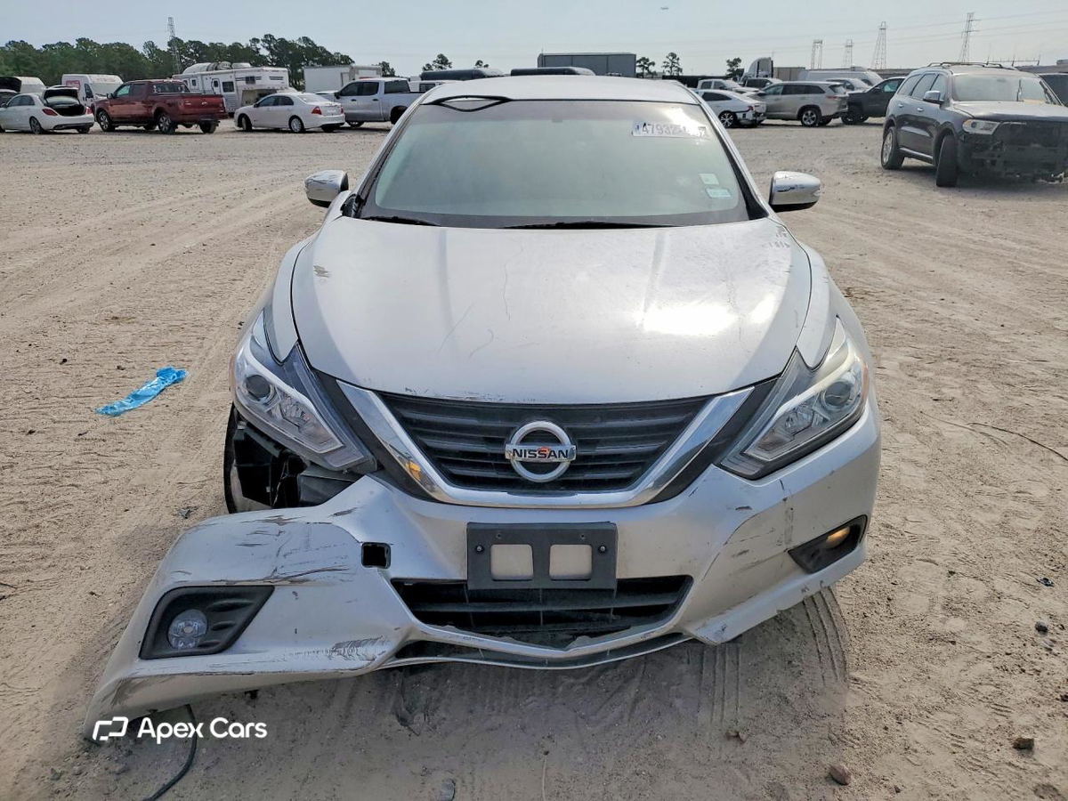 Nissan Altima 2018