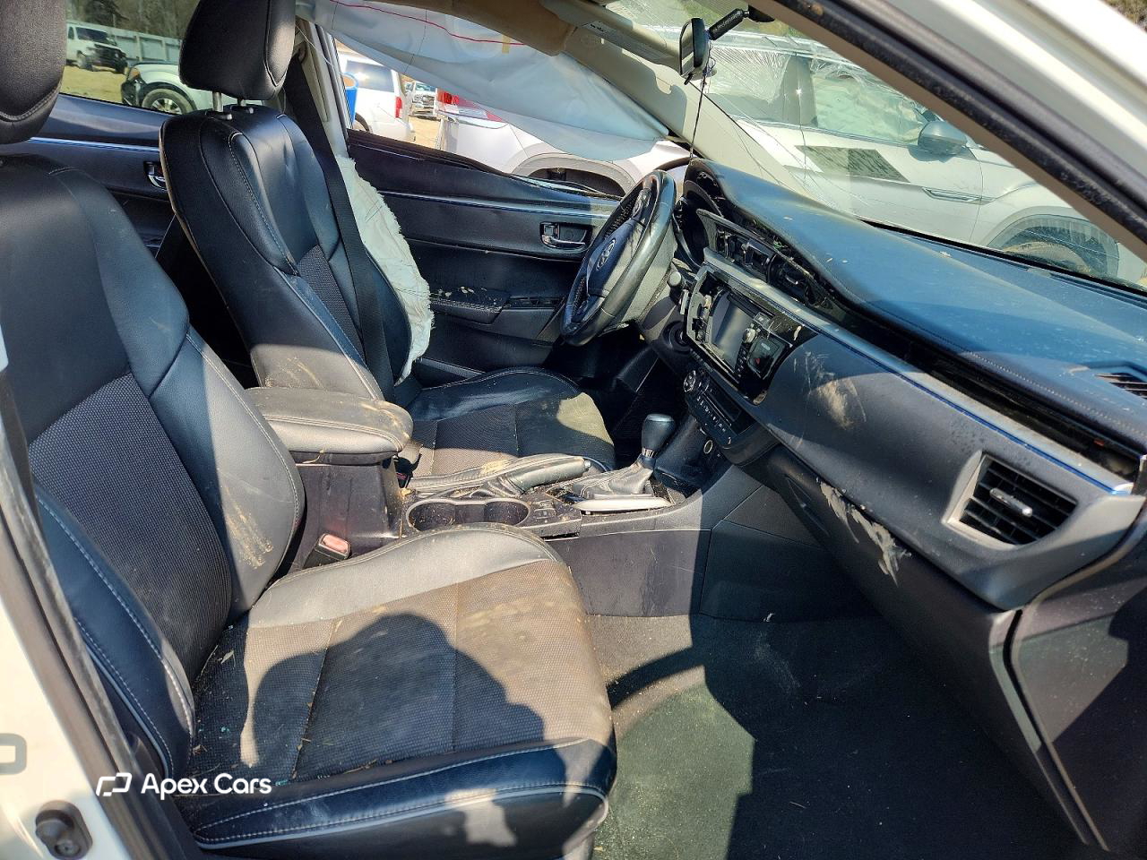 Toyota Corolla 2015