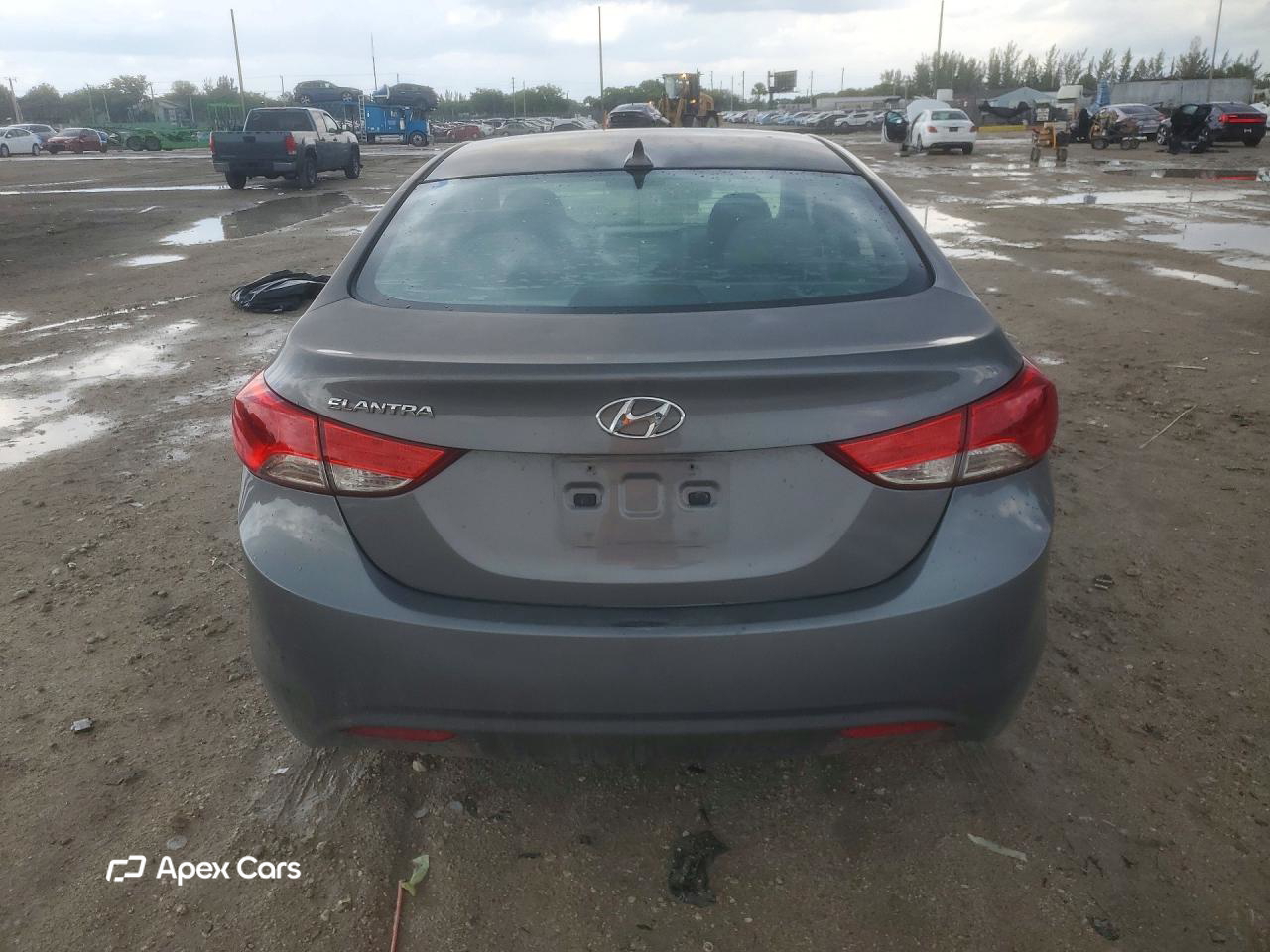 Hyundai Elantra 2013