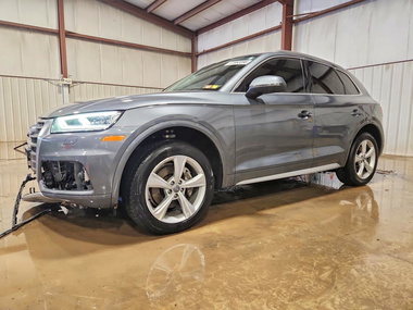 Audi Q5 2020 - Image 1 of 14